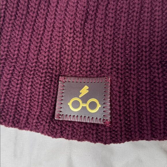 Love Your Melon Harry Potter Lightning Bolt Glasses Ribbed Knit Beanie Hat. - Picture 2 of 6